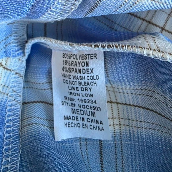 Hot & Delicious Womens Junior Blue and White Plaid Shorts Size Medium - Picture 4 of 4